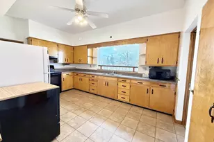 402 E 2nd St, Superior, WI 54880 - Photo 12