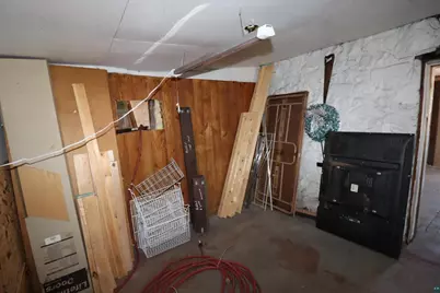 22195 Hwy 63, Grand View, WI 54839 - Photo 36