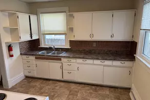 1914 Lackawanna Ave, Superior, WI 54880 - Photo 6