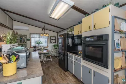 2010 Garfield Ave, Superior, WI 54880 - Photo 6