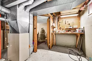 2715 E 6th St, Superior, WI 54880 - Photo 30