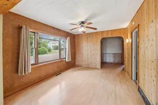 332 Pine St, Washburn, WI 54891 - Photo 8