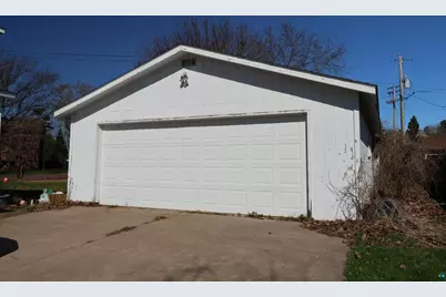 111 3rd St, Washburn, WI 54891 - Photo 4