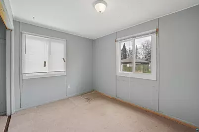1924 Pennsylvania Ave, Superior, WI 54880 - Photo 10