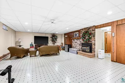 1708 8th St, Superior, WI 54880 - Photo 36