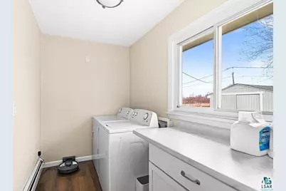 63 7th St, Superior, WI 54880 - Photo 12