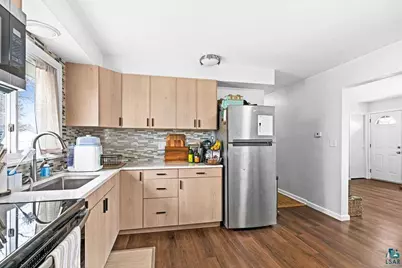 63 7th St, Superior, WI 54880 - Photo 10