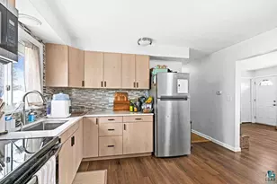 63 7th St, Superior, WI 54880 - Photo 10