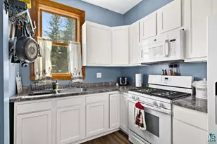 1211 Weeks Ave, Superior, WI 54880 - Photo 12