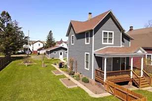 1211 Weeks Ave, Superior, WI 54880 - Photo 2