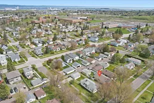 819 N 22nd St, Superior, WI 54880 - Photo 30