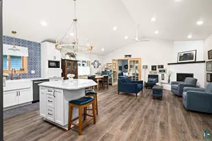 33 Billings Ln, Superior, WI 54880 - Photo 4