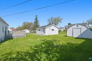 3019 N 21st St, Superior, WI 54880 - Photo 16