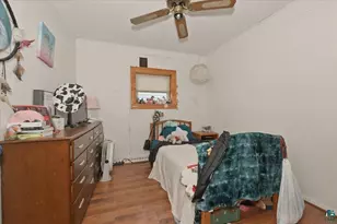 2811 E 3rd St, Superior, WI 54880 - Photo 18