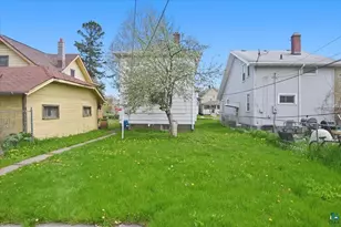 1303 Baxter Ave, Superior, WI 54880 - Photo 4