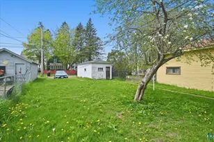 1303 Baxter Ave, Superior, WI 54880 - Photo 6