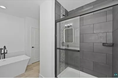 6318 Tower Ave, Superior, WI 54880 - Photo 20