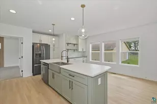 6318 Tower Ave, Superior, WI 54880 - Photo 14