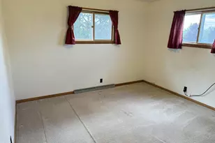 111 E 7th St, Washburn, WI 54891 - Photo 14