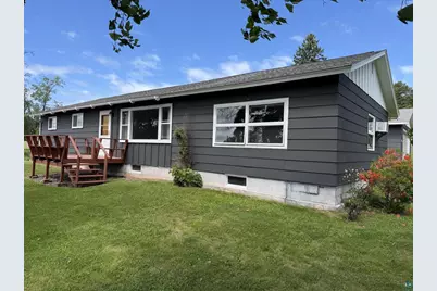 111 E 7th St, Washburn, WI 54891 - Photo 28