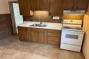 111 E 7th St, Washburn, WI 54891 - Photo 8