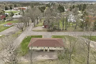 916-918 Michigan St, Spooner, WI 54801 - Photo 4