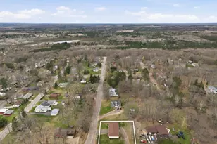 916-918 Michigan St, Spooner, WI 54801 - Photo 6