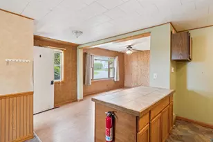 332 W Pine St, Washburn, WI 54891 - Photo 10
