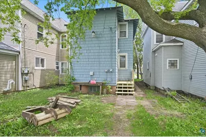 2009 Hughitt Ave, Superior, WI 54880 - Photo 4