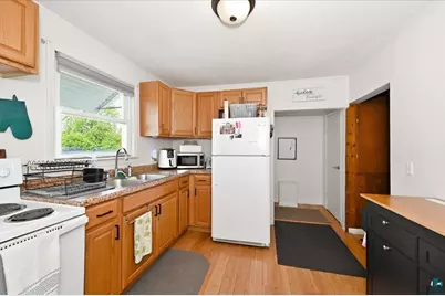 2818 E 3rd St, Superior, WI 54880 - Photo 8