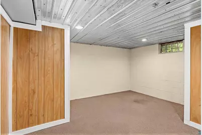 2206 Hammond Ave, Superior, WI 54880 - Photo 20