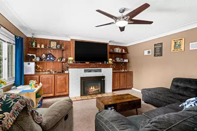 2206 Hammond Ave, Superior, WI 54880 - Photo 4