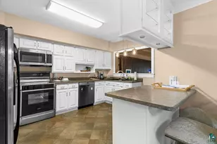 1629 E 6th St, Superior, WI 54880 - Photo 10