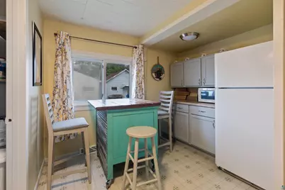 1713 Iowa Ave, Superior, WI 54880 - Photo 12