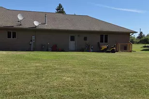 3020 E 8th St, Superior, WI 54880 - Photo 4