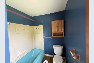 609 St Claire Street, Ashland, WI 54806 - Photo 24