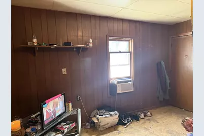 609 St Claire Street, Ashland, WI 54806 - Photo 6