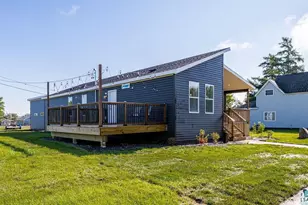1801 E 10th St, Superior, WI 54880 - Photo 2