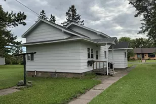 1611 Washington Ave, Superior, WI 54880 - Photo 2