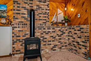 2010 E 10th St, Superior, WI 54880 - Photo 24