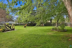 2010 E 10th St, Superior, WI 54880 - Photo 34
