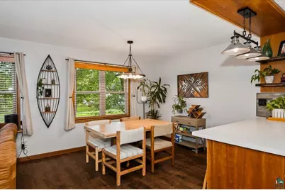 2010 E 10th St, Superior, WI 54880 - Photo 10