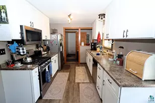 218 E Bayfield St, Washburn, WI 54891 - Photo 8