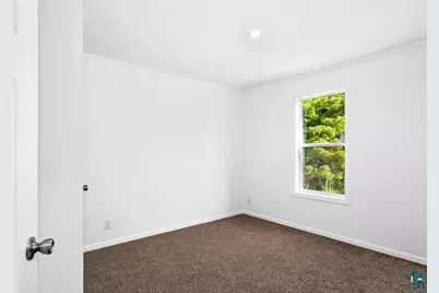 2309 E 11th St, Superior, WI 54880 - Photo 10