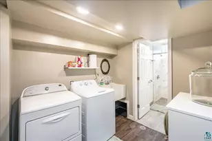 1619 E 4th St, Superior, WI 54880 - Photo 32