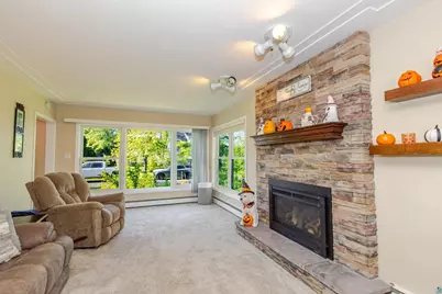 1007 E 4th St, Superior, WI 54880 - Photo 4