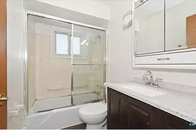 5426 Hammond Ave, Superior, WI 54880 - Photo 14