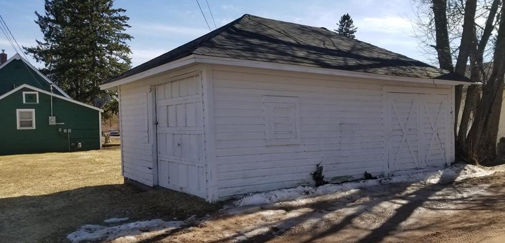 15916 2nd St, LCO Commercial Cent, WI 54843