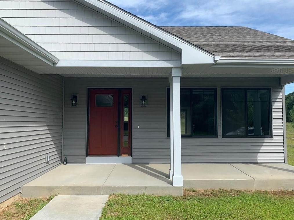 2261 Gooder St, Eau Claire, WI 54703