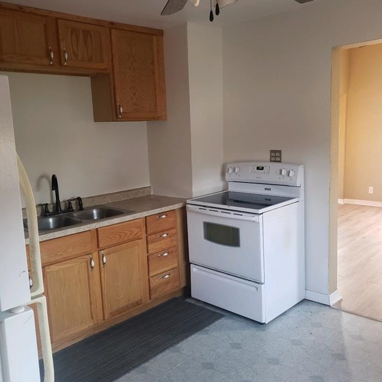 32 S Sainte Marie St, Poskin, WI 54812